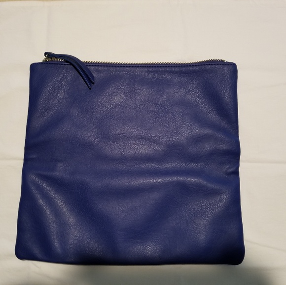 Banana Republic Leather Fold Over Clutch - Picture 2 of 3